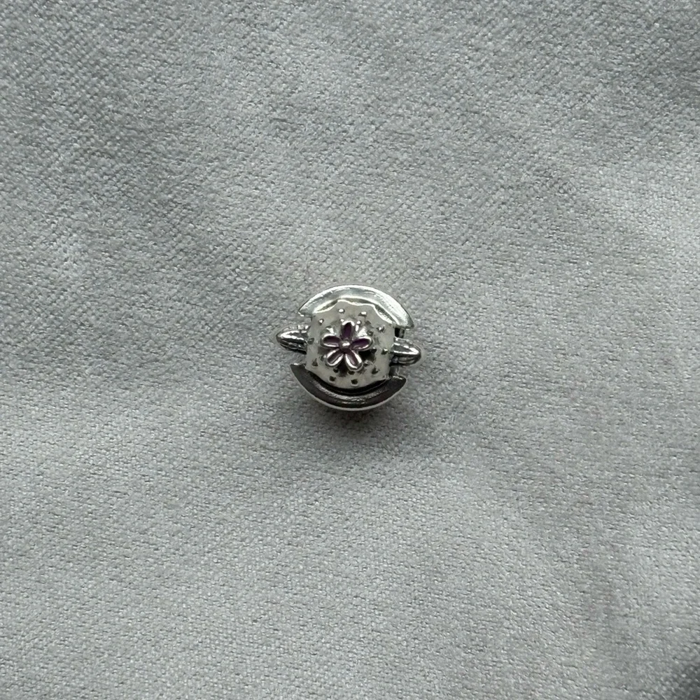 Pandora Free Hugs Cactus Charm in Sterling Silver - Picture 6 of 6
